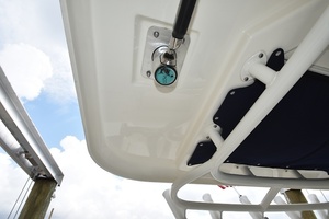 25ft Boston Whaler Yacht For Sale