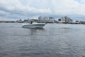25ft Boston Whaler Yacht For Sale