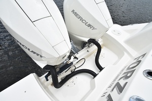 25ft Boston Whaler Yacht For Sale