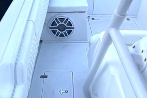 32ft Intrepid Yacht For Sale