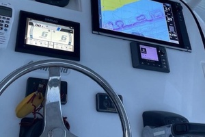 32ft Intrepid Yacht For Sale