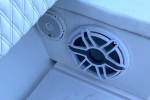 32ft Intrepid Yacht For Sale