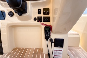 29ft Invictus Yacht For Sale