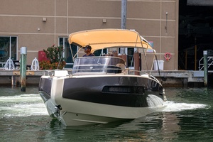 29ft Invictus Yacht For Sale