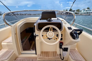 29ft Invictus Yacht For Sale