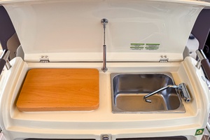 29ft Invictus Yacht For Sale