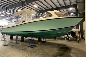 SHAREHOLDER 31ft Contender Yacht For Sale