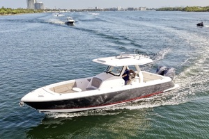 34ft Intrepid Yacht For Sale