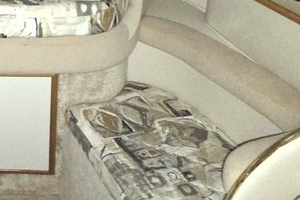 Mohnk E N Round 34ft Sea Ray Yacht For Sale