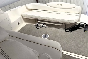 Mohnk E N Round 34ft Sea Ray Yacht For Sale