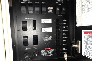 Mohnk E N Round 34ft Sea Ray Yacht For Sale