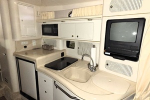 Mohnk E N Round 34ft Sea Ray Yacht For Sale
