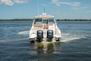 All Square  32ft Pursuit Yacht For Sale
