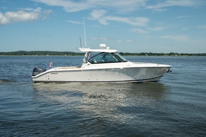 All Square  32ft Pursuit Yacht For Sale