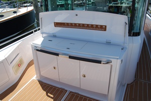 37ft Axopar Yacht For Sale