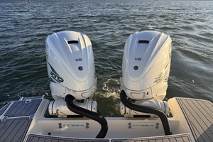 Im In 33ft Cobia Yacht For Sale