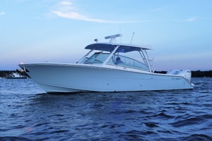 Im In 33ft Cobia Yacht For Sale