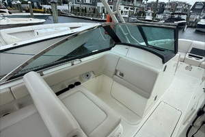 Photo 7308918 for 2019 Boston Whaler 270 Vantage  