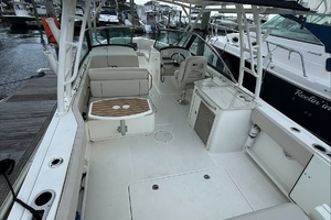 Photo 7308605 for 2019 Boston Whaler 270 Vantage  
