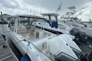 Photo 7308607 for 2019 Boston Whaler 270 Vantage  