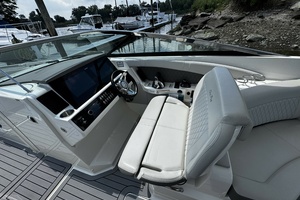 35ft Sea Ray Yacht For Sale