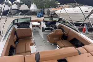 22ft Four Winns Yacht For Sale