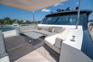 90FT (27.43M) OCEAN ALEXANDER