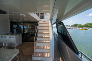 90ft Ocean Alexander Yacht For Sale