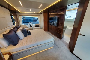90FT (27.43M) OCEAN ALEXANDER