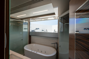 90ft Ocean Alexander Yacht For Sale