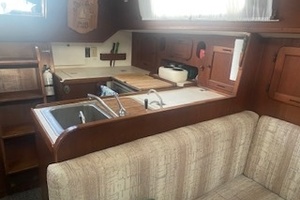 38ft Morgan Yacht For Sale