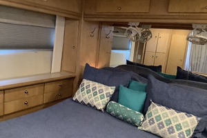 50ft Carver Yacht For Sale
