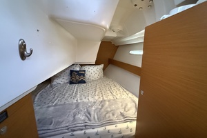 La Mer 35ft Beneteau Yacht For Sale