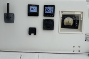 La Mer 35ft Beneteau Yacht For Sale