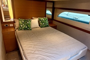PLANKTON 52ft Riviera Yacht For Sale