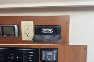 PEREGRINE 39ft Mainship Yacht For Sale