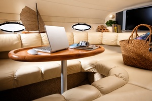 Escape II 28ft Larson Yacht For Sale