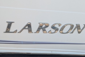 Escape II 28ft Larson Yacht For Sale