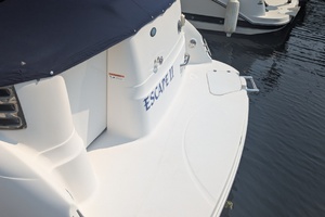 Escape II 28ft Larson Yacht For Sale