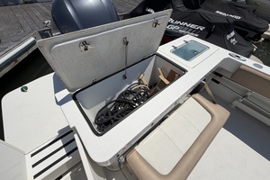 Photo 7367181 for 2019 Parker 2520 XLD Sport Cabin  
