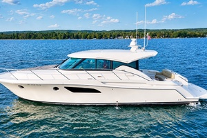 Living  The HighLife 44ft Tiara Yachts Yacht For Sale