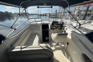 27ft Wellcraft Yacht For Sale