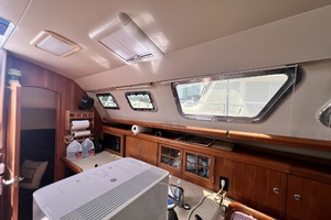 Mt  Olympus 41ft Hunter Yacht For Sale