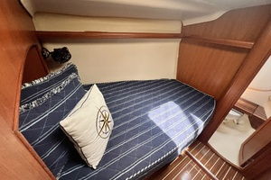 Mt  Olympus 41ft Hunter Yacht For Sale