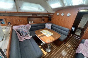Mt  Olympus 41ft Hunter Yacht For Sale