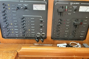 Mt  Olympus 41ft Hunter Yacht For Sale