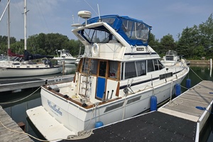 38ft Bayliner Yacht For Sale