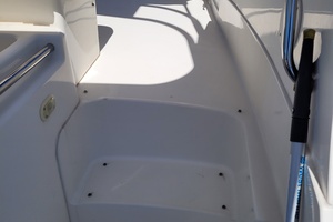 Midnight Blue 35ft Silverton Yacht For Sale