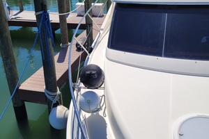 Midnight Blue 35ft Silverton Yacht For Sale