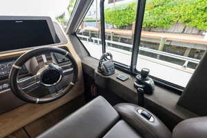 BACKSTAGE 66ft Azimut Yacht For Sale